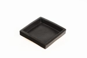 NELISE - QUADRADO PRETO